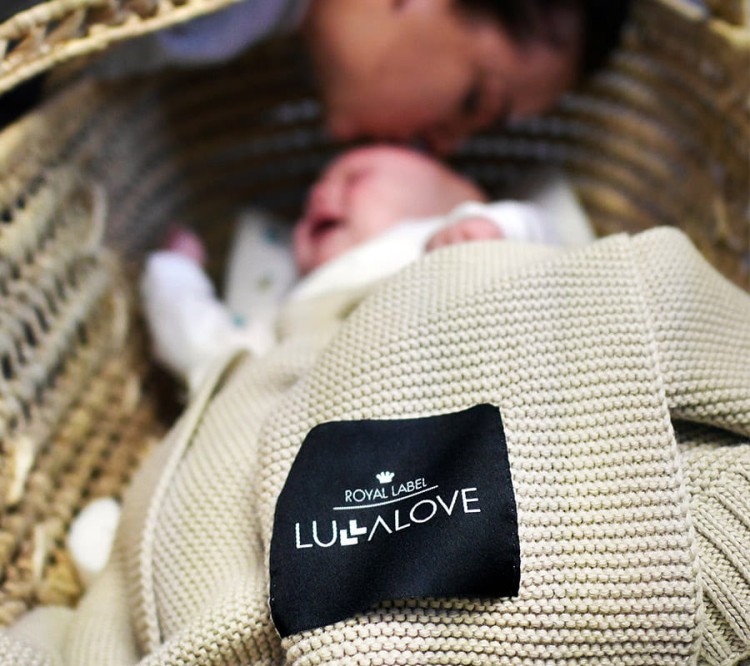 1d053e29eeba172c2289ee55ff3e3ed2